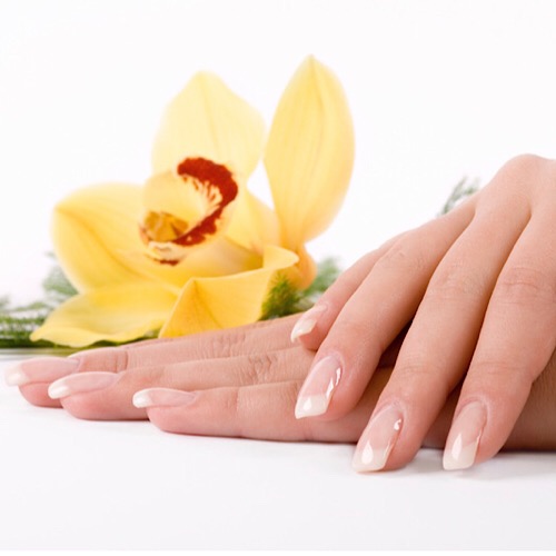 BLISS NAIL BAR - manicure